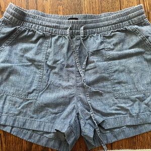 J crew factory Jean drawstring shorts M